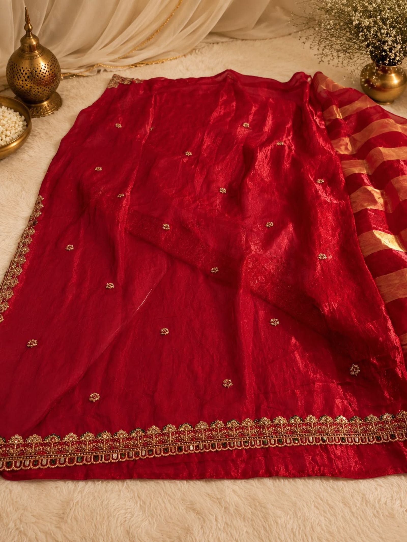 Gulabi Shringar Striped Embroidered Saree - Bollywood Silk Blend saree, palla detail | Mumbai Bazar