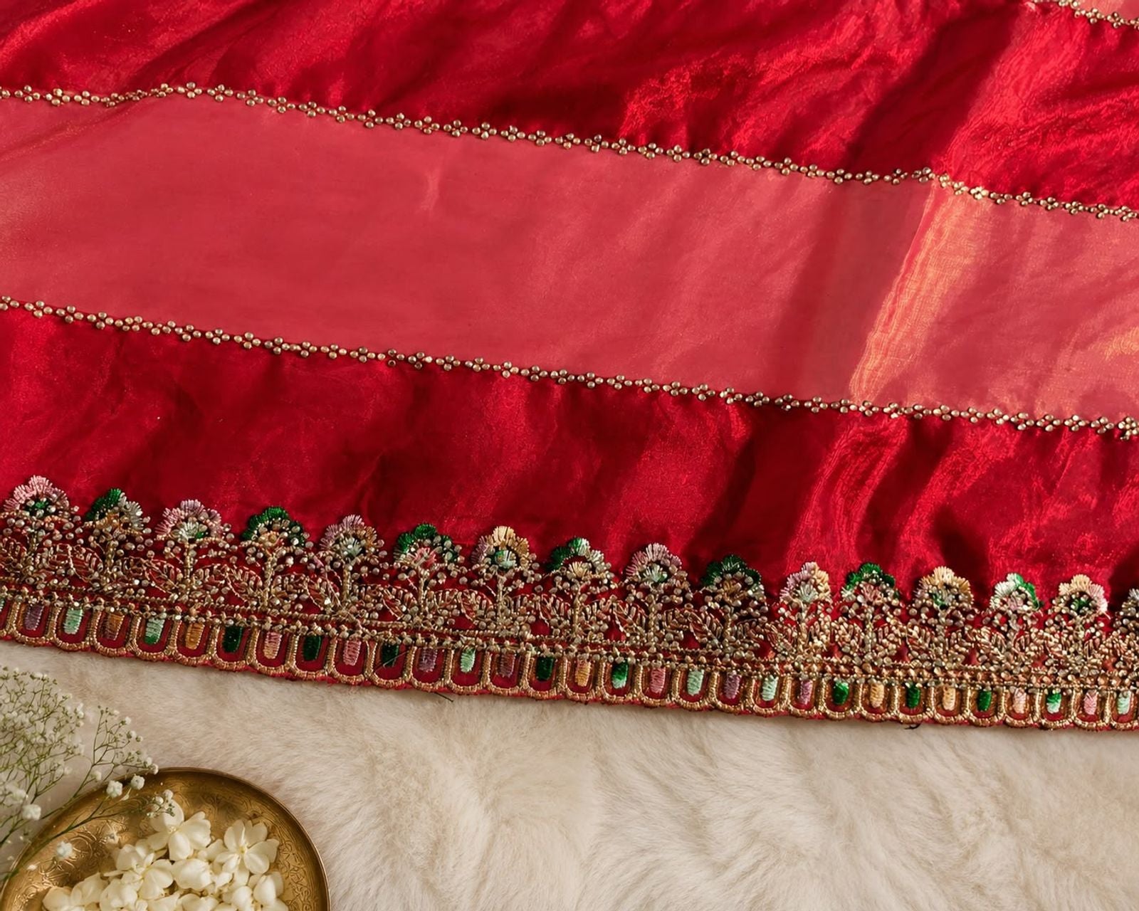 Gulabi Shringar Striped Embroidered Saree view 4